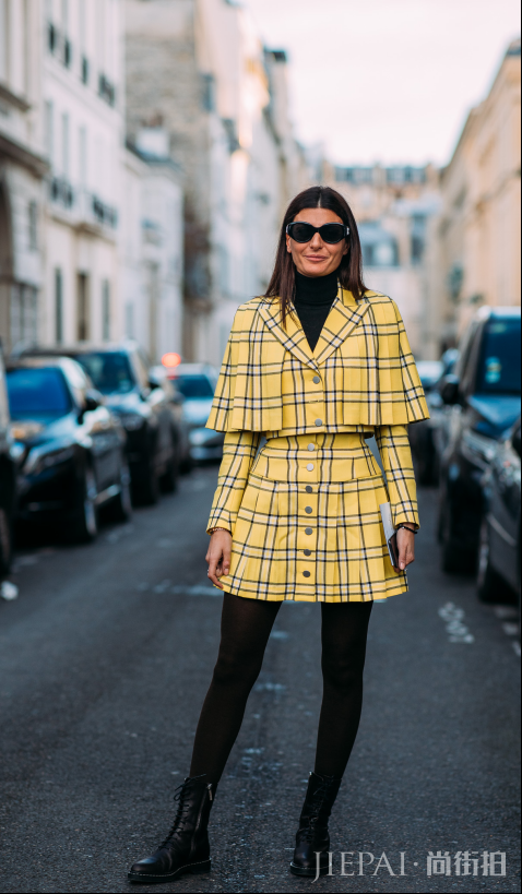 高腰裙怎么搭配上衣 要优雅不要臃肿