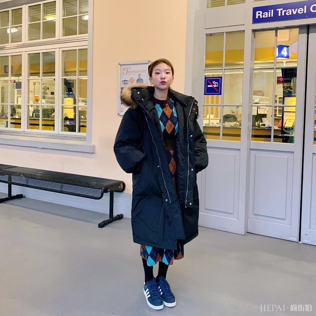 韩国妹子显瘦保暖的10款冬季棉服穿搭!