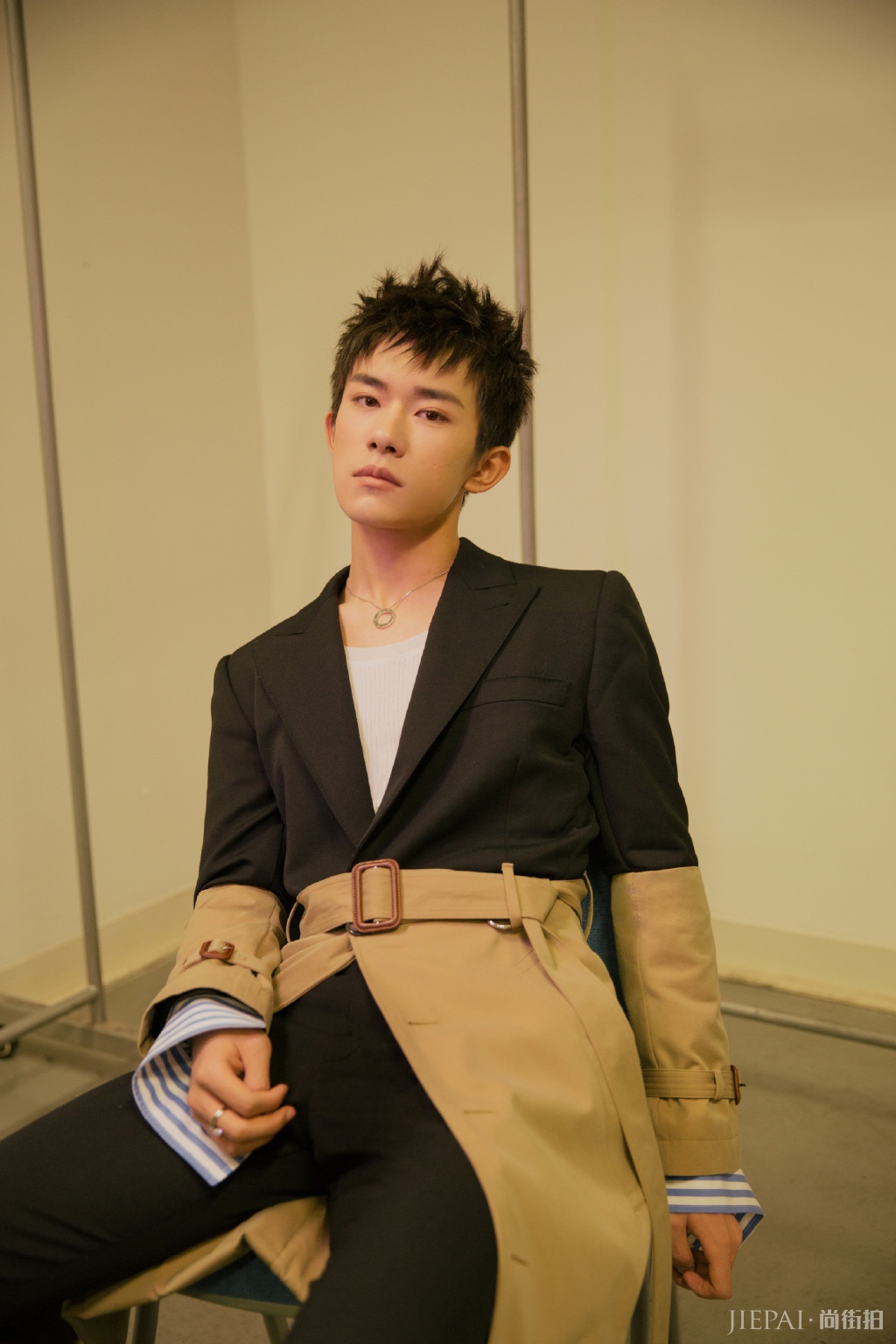 易烊千玺红绳西装流苏运动服,还有更炸场的吗?