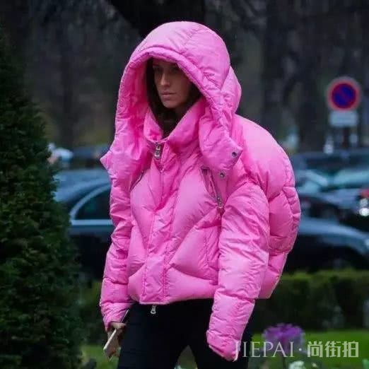 “假性纸片人”在冬天是怎么对付圆肩厚背的