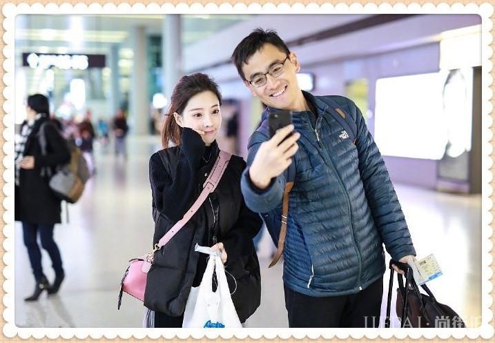 冯提莫机场秀清纯又养眼，不是见光死？