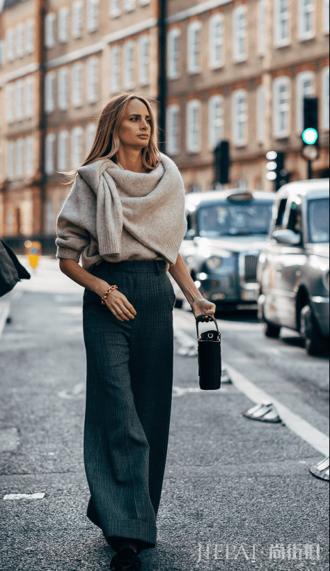 针织衫外套怎么搭配 做温暖柔软的优雅淑女