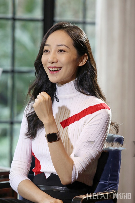 娱乐圈中的众多小花们个个都是优雅的女子!