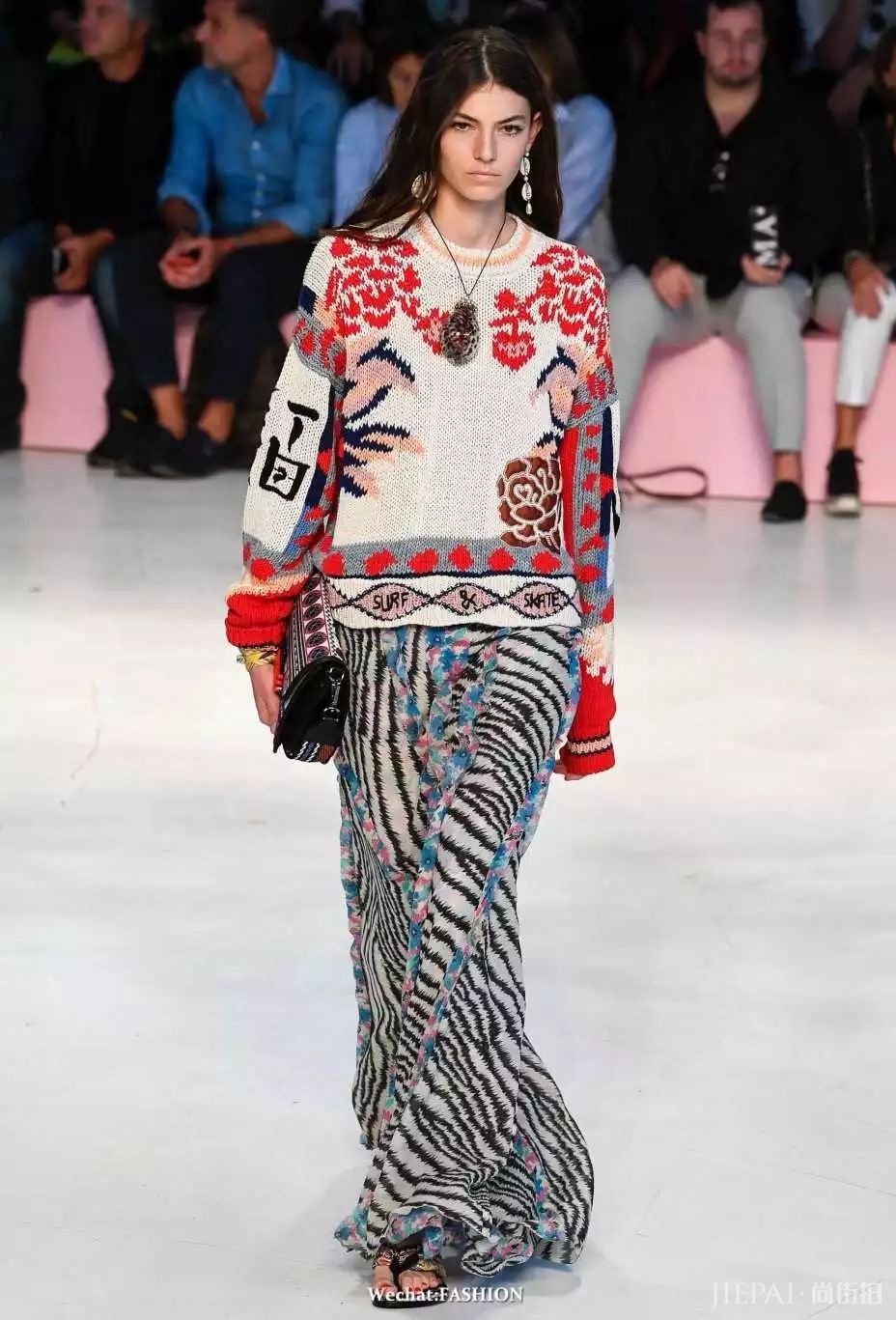 豹纹也能穿出优雅，做2019的时尚赢家！