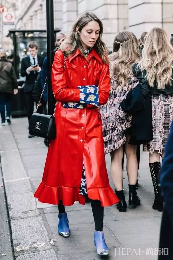 外套内搭的连衣裙有这些