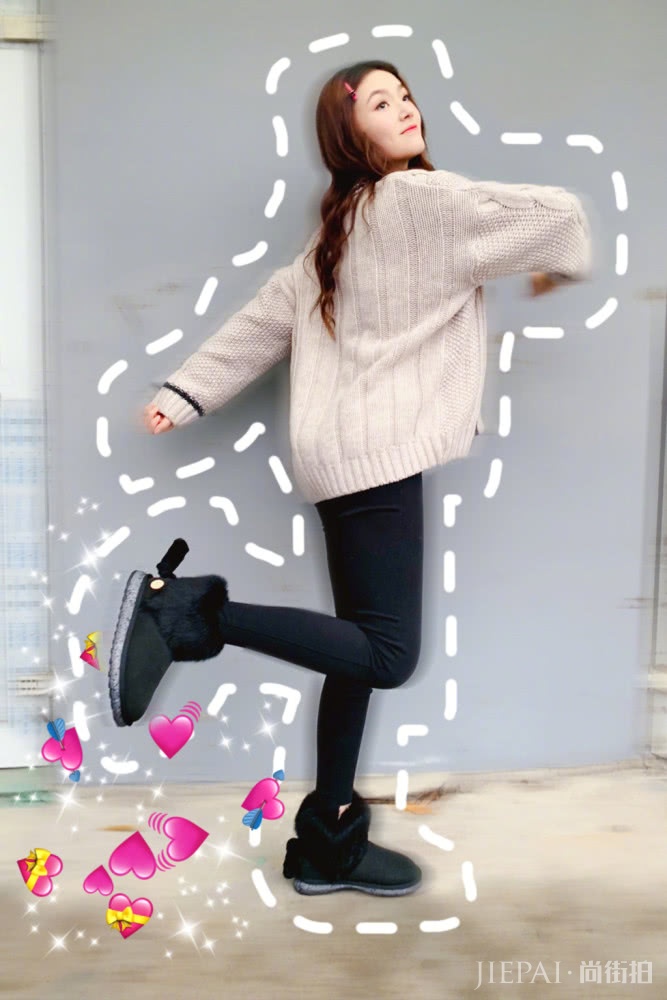 超模林允雪山羽绒搭配紧身裤,隔衣服都遮不住长腿