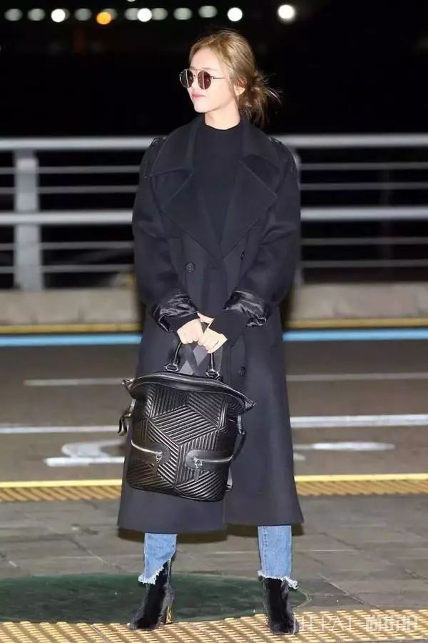 大衣+高领毛衣才是最佳CP!