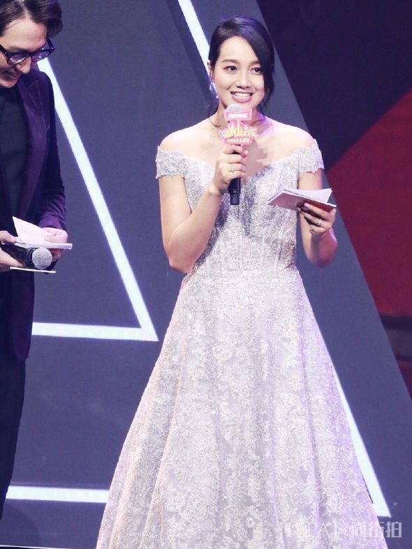 朱丹没有修图照片,简直不敢直视!