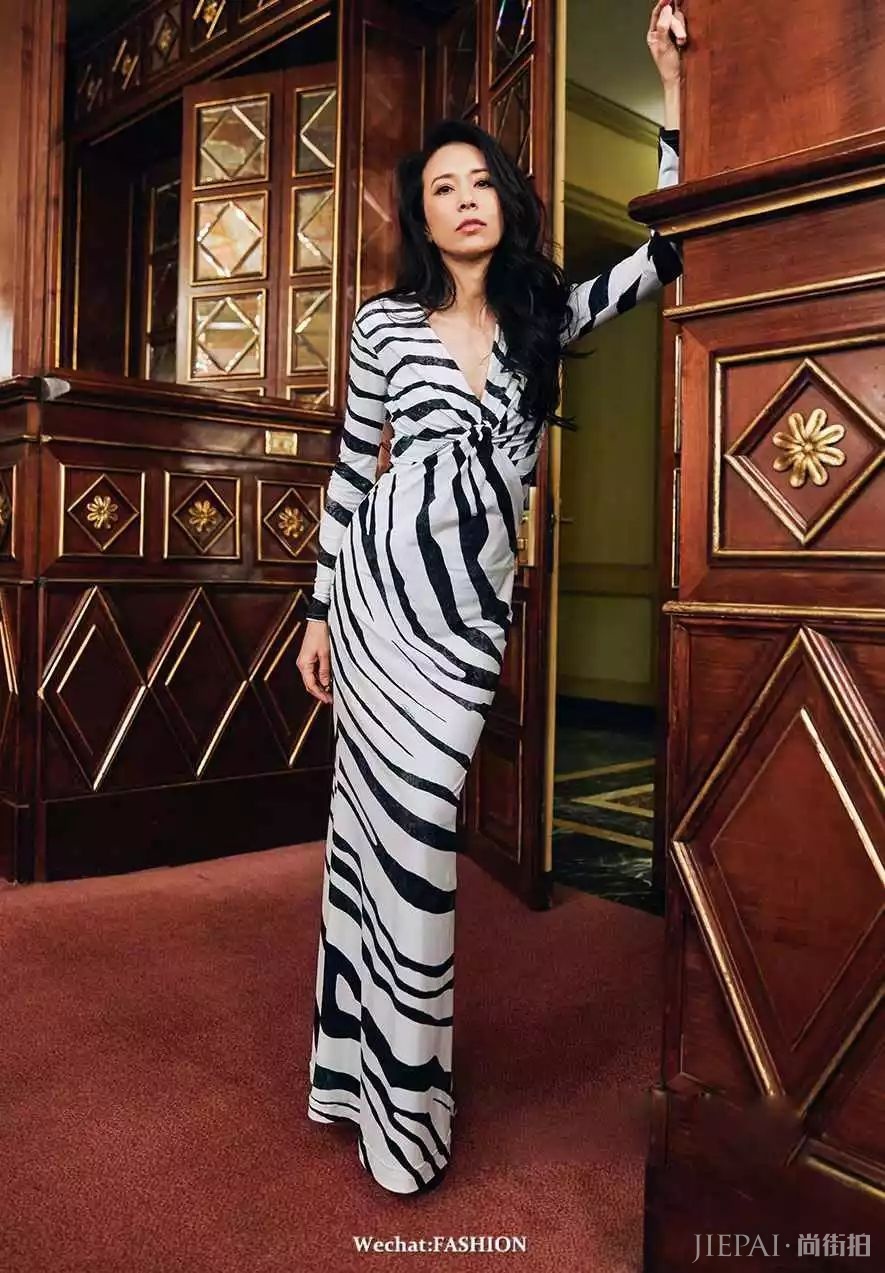 豹纹也能穿出优雅，做2019的时尚赢家！