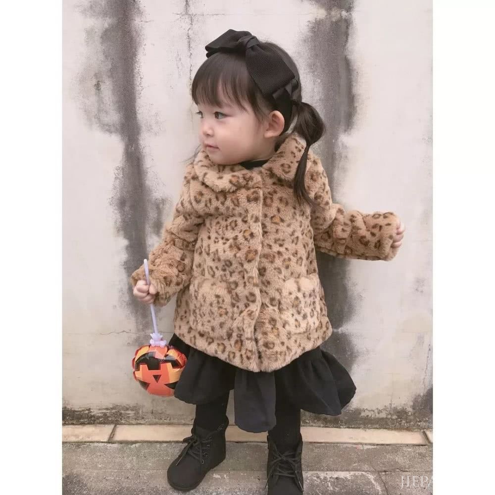 日本1岁小女孩太太萌啦！每日穿搭走红ins