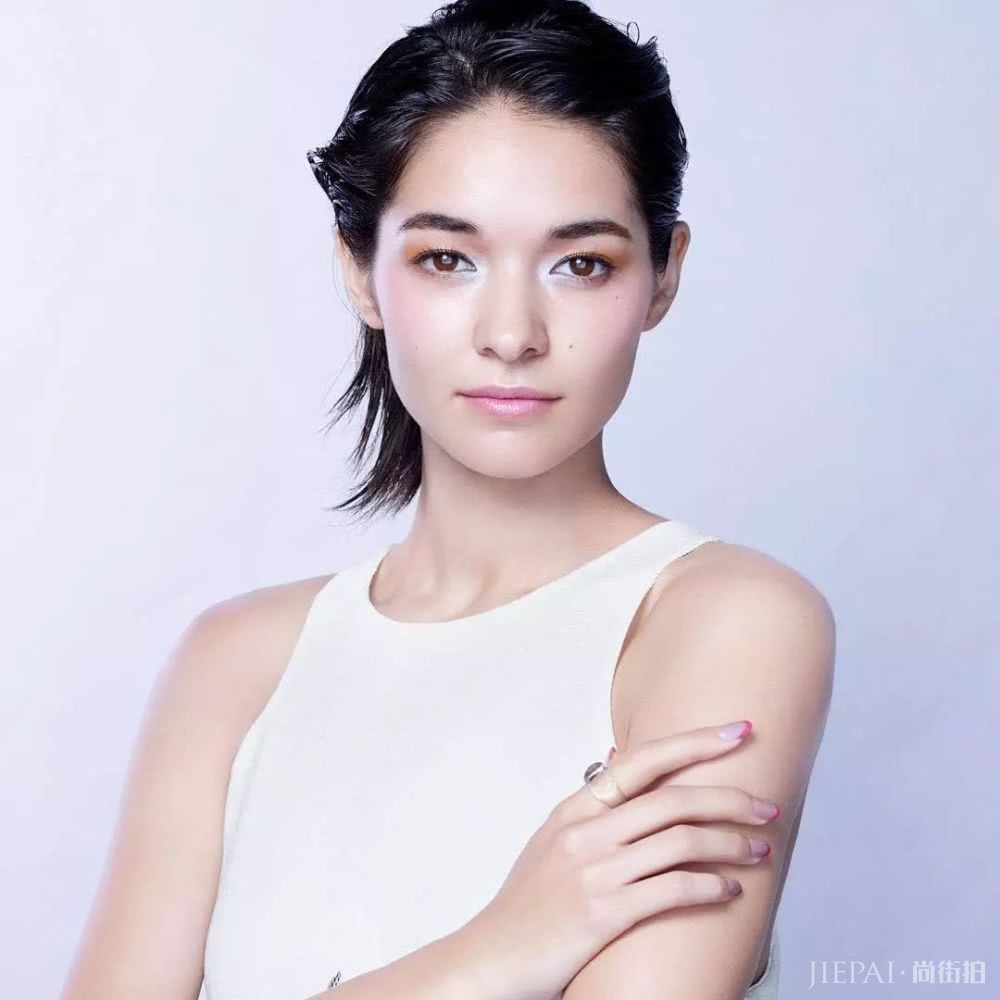 日本杂志必看的森绘梨佳，又来给我们种草2019春日妆容了