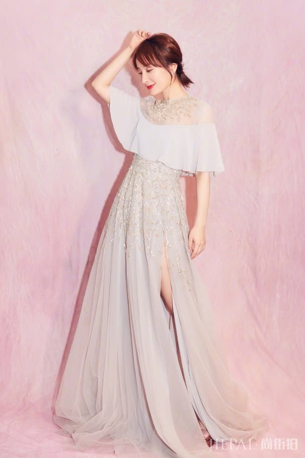 吴昕“蘑菇腰”意外火了，佩服！