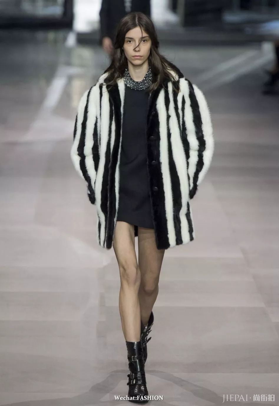 豹纹也能穿出优雅，做2019的时尚赢家！