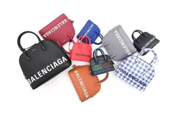 春节想穿的好看 你还需要这个包包