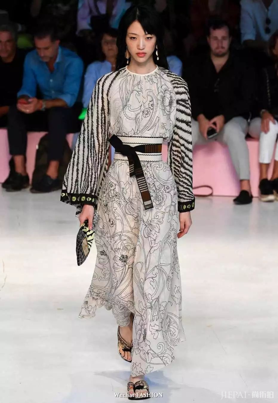 豹纹也能穿出优雅，做2019的时尚赢家！