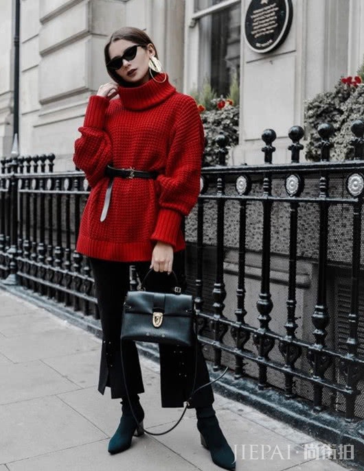 冬季一抹红,这6件红色毛衣搭配方法助你轻松出彩动人