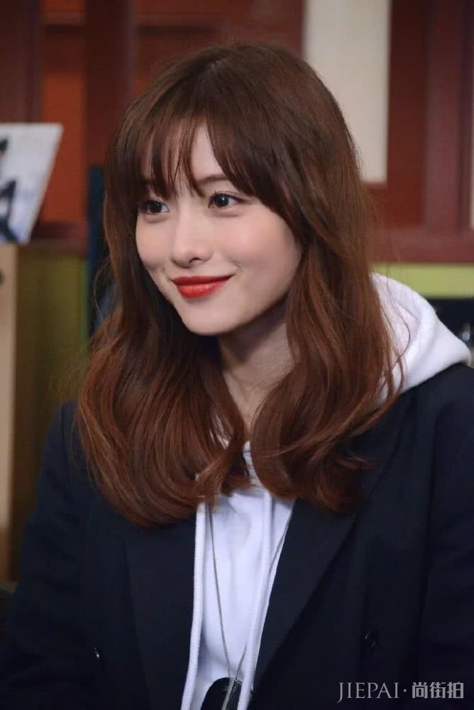 158的小个子女神,整天迷恋她32岁的颜,难道不腻吗?