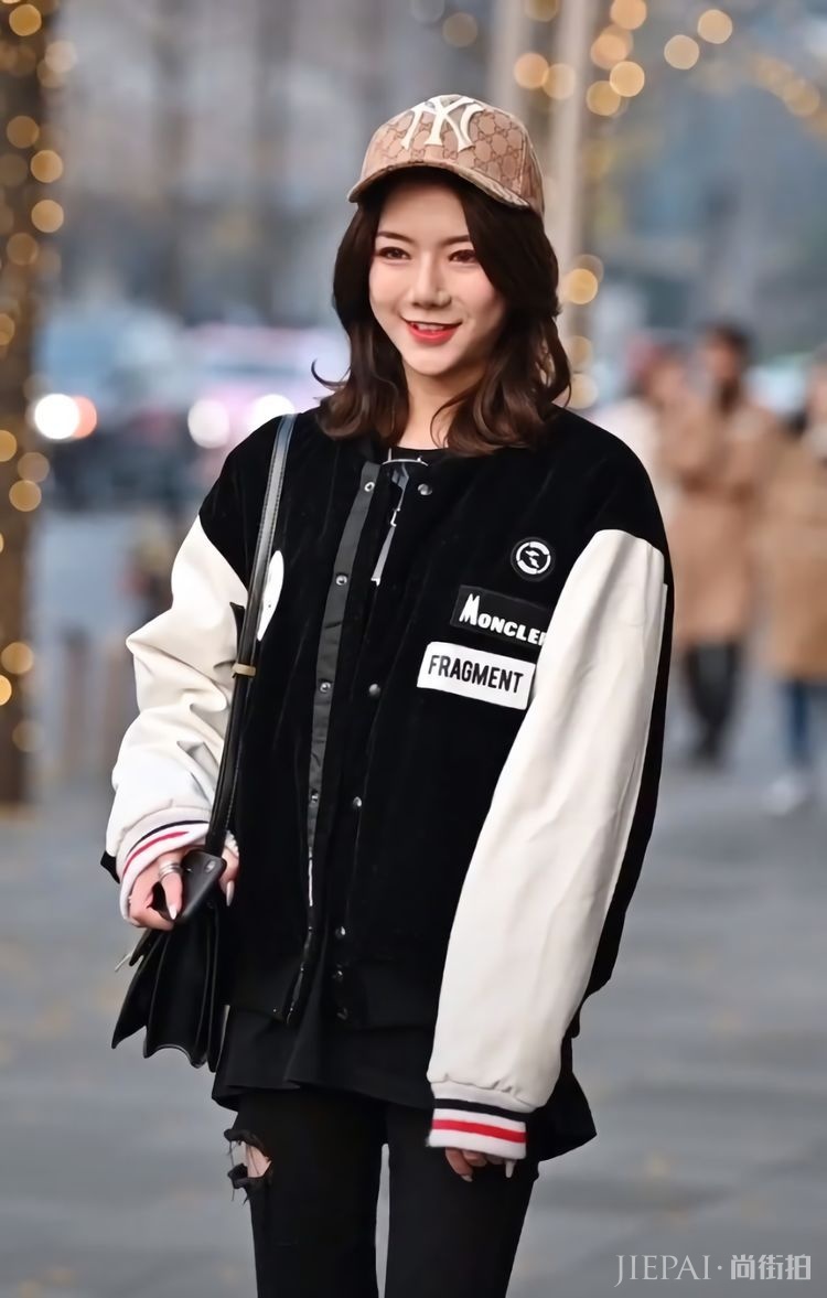 “蛋壳裤”随便搭都超显瘦,难怪越来越多人喜欢!