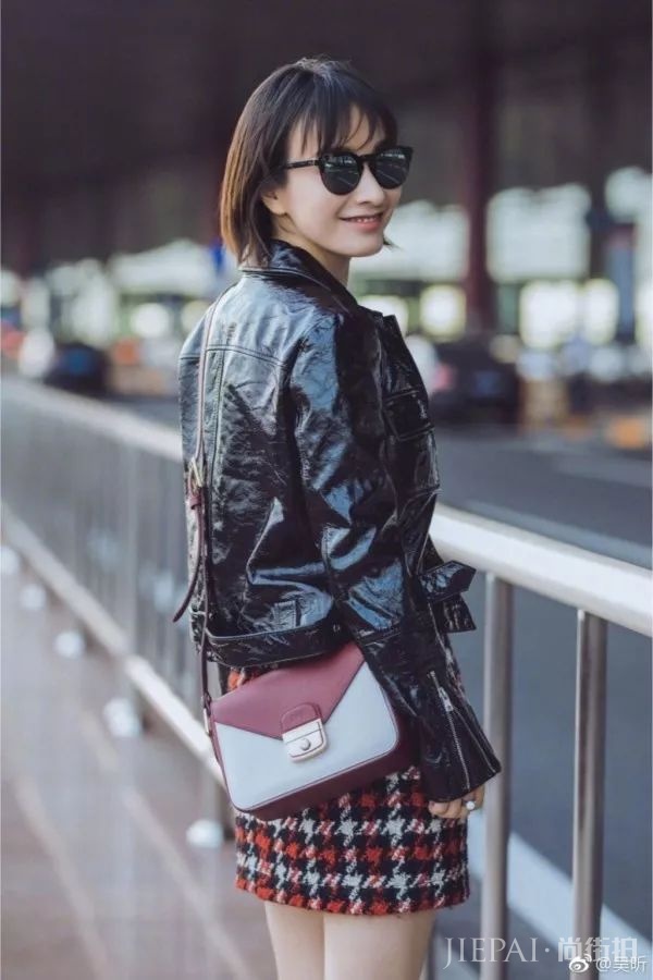 吴昕化“泡脚妆”的女星?真实的她很圈粉!