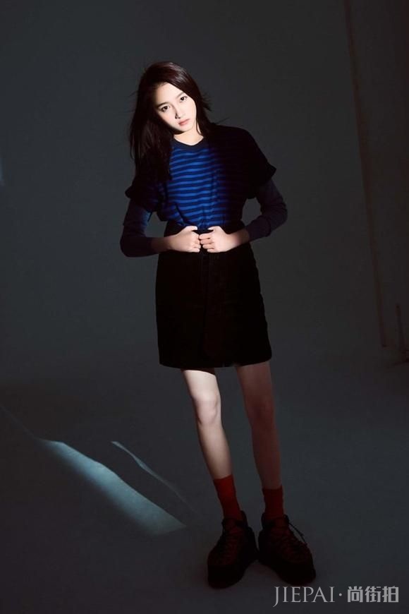 关晓彤走性感成熟路线,你确定hold住?