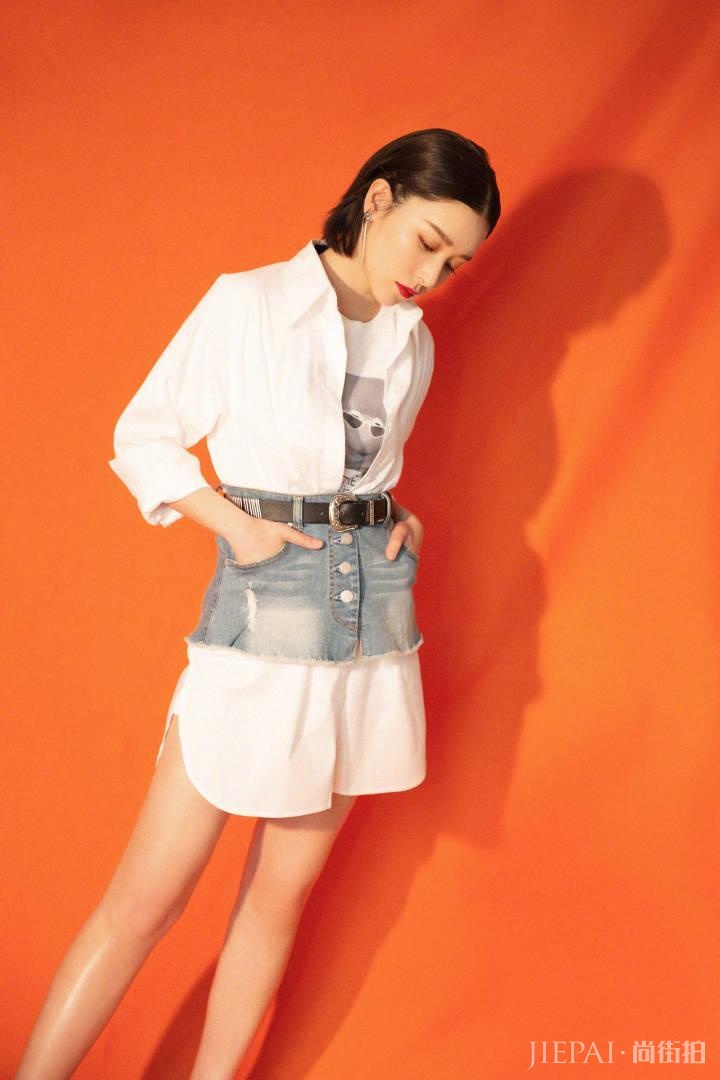 蔺清子现身三里屯,看起来好帅