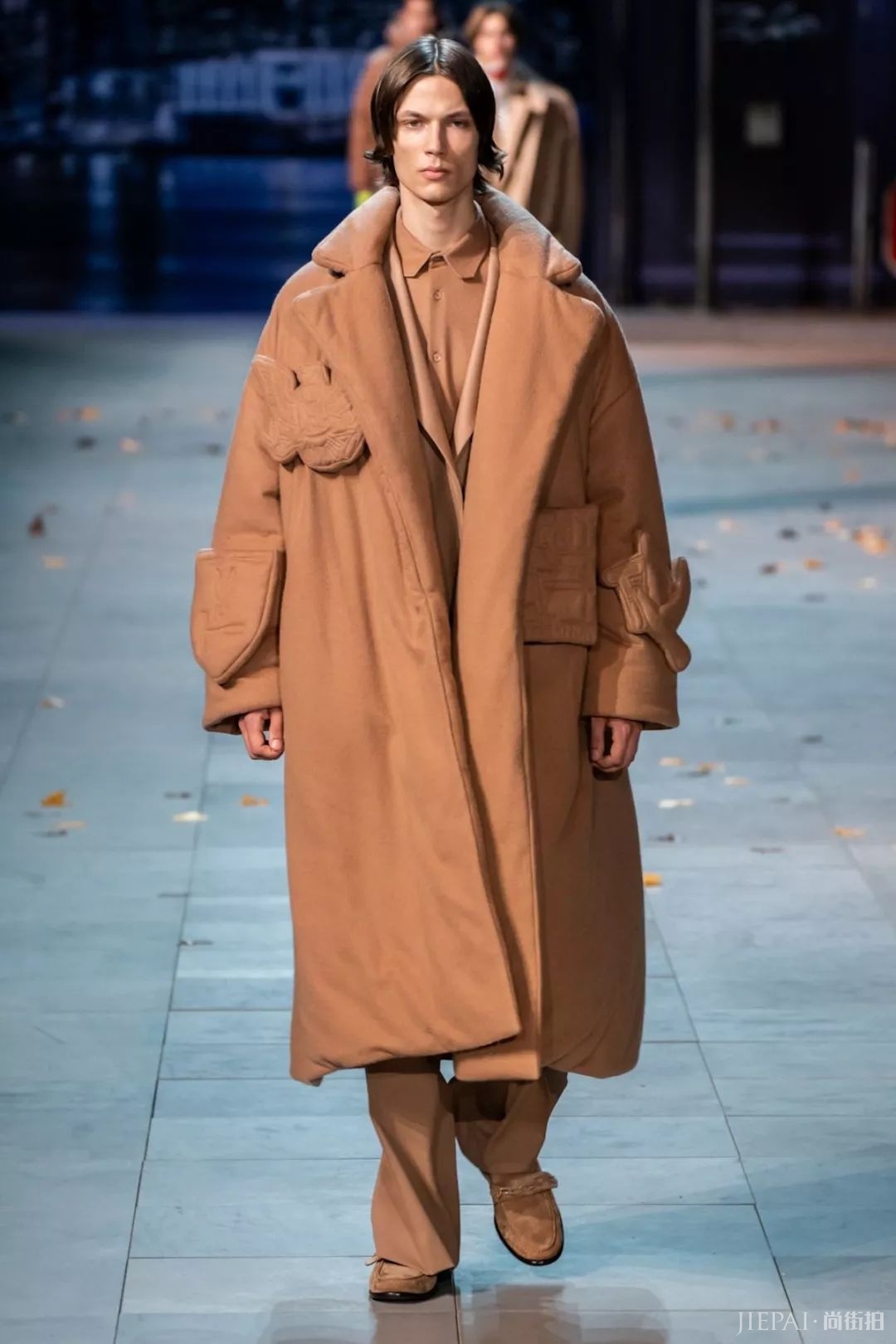 时尚圈病了！而且病的不轻！