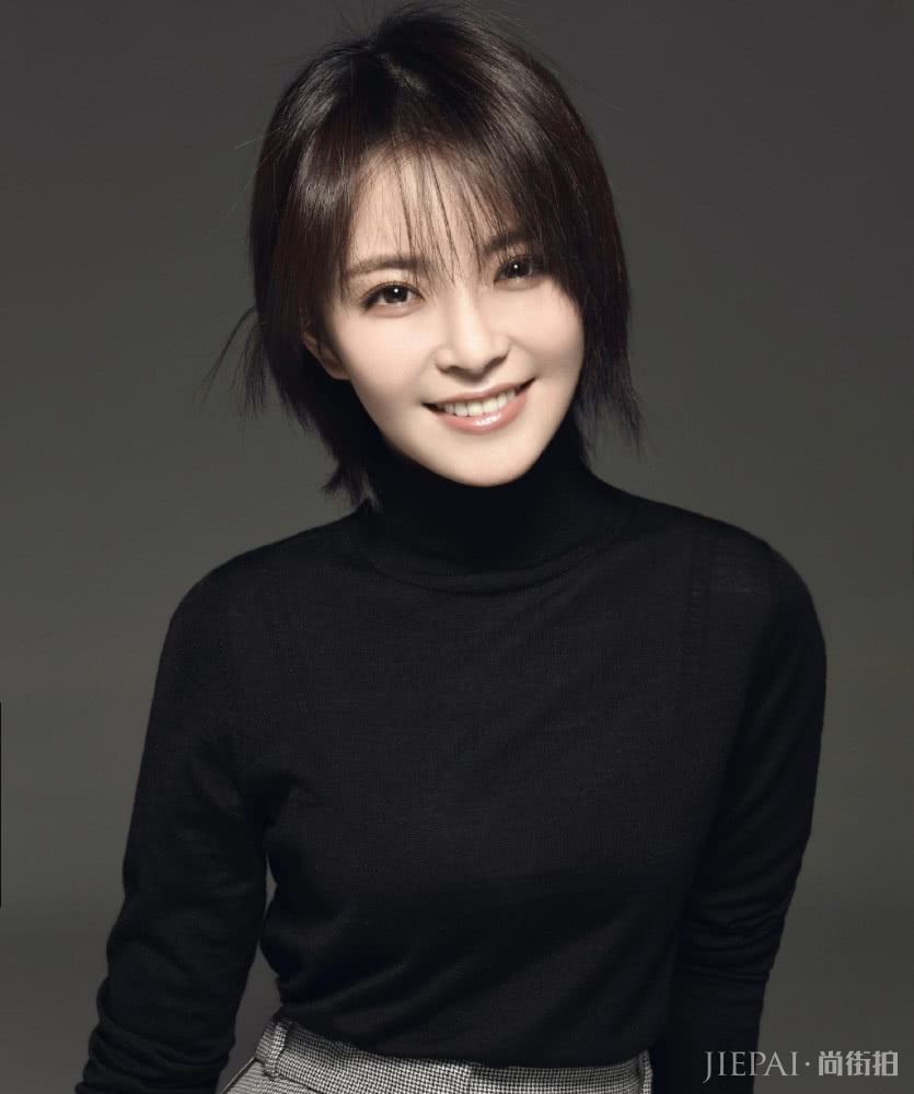 《幕后之王》陈数波波头霸气 周冬雨半马尾俏皮