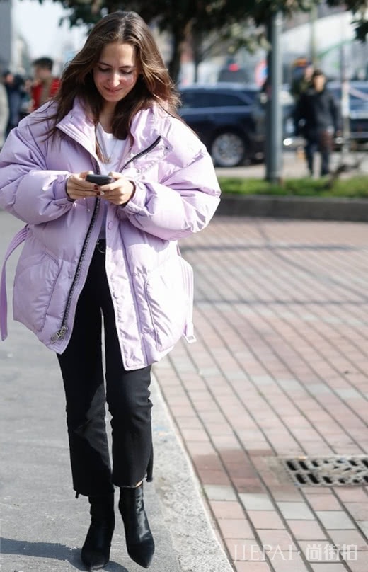 糖果色羽绒服,将寒冷一网打尽