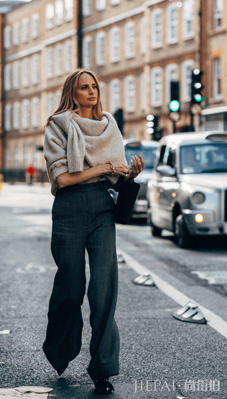 针织衫外套怎么搭配 做温暖柔软的优雅淑女