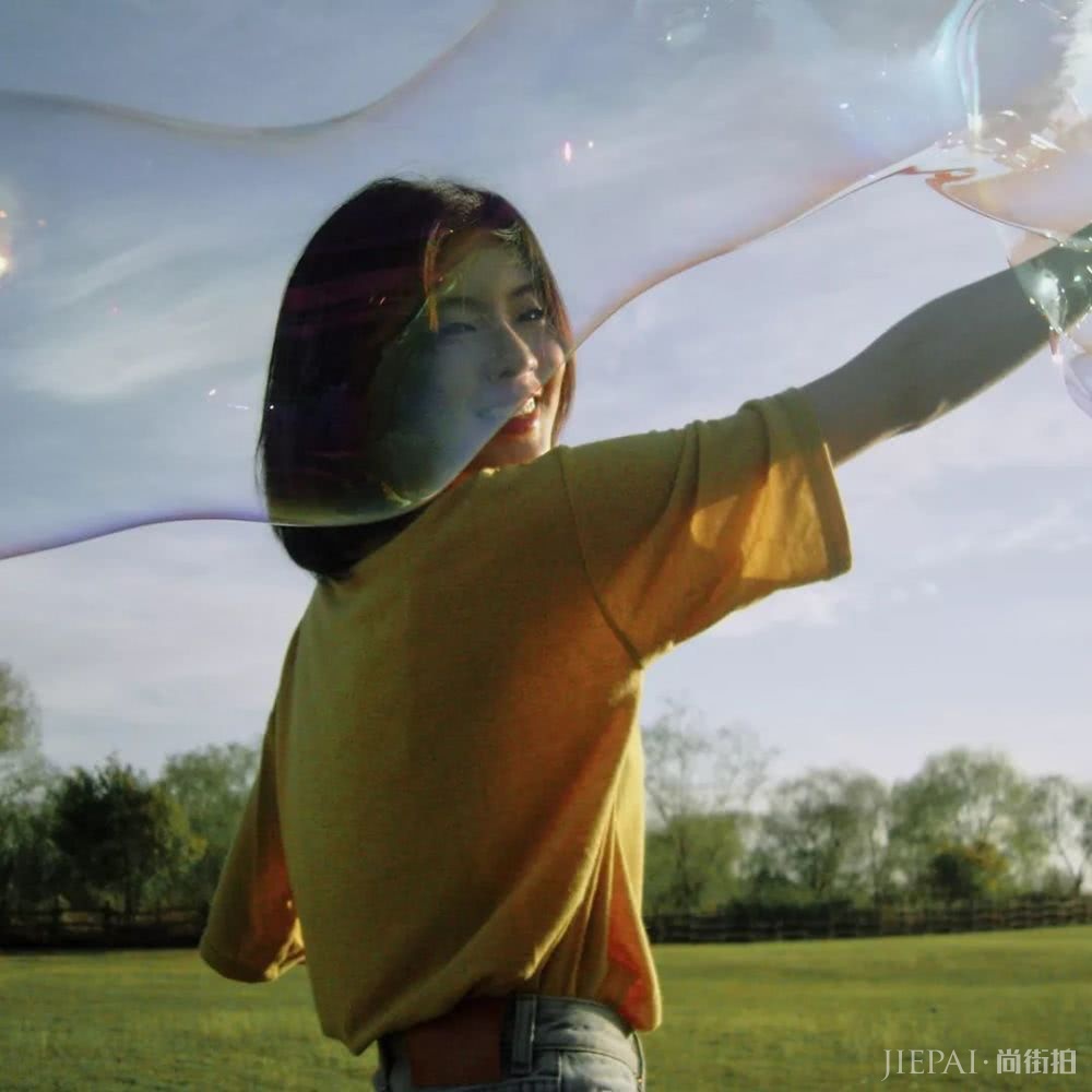 李光洙和李先彬恋情曝光，女神的终极斩男穿搭到底有何魔力？