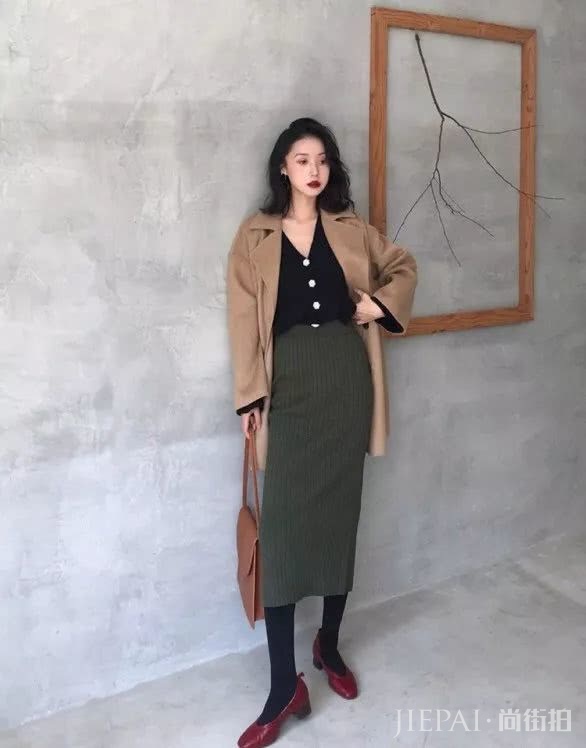 冬季穿搭大衣+阔腿裤显瘦又时髦，换条半身裙也超好看！