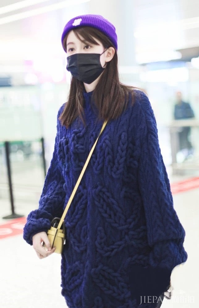 乔欣的“麻花衣”别轻易买，穿上显胖20斤，简直就是胖子的噩梦