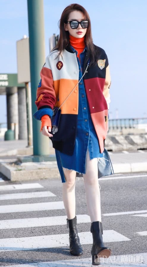 戚薇腿超白，竟比面粉还白？