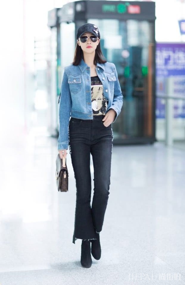 蓝盈莹穿“煤炭裤”，现在只剩下崇拜了！