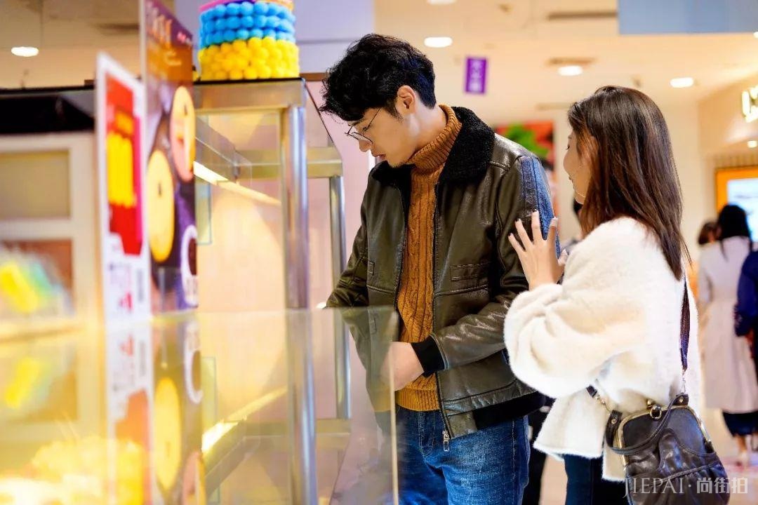 毛衣怎么穿?才像见过大世面的