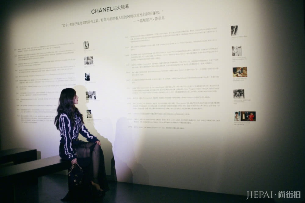 杨幂飘逸长发＋瓜子脸精致爆了，真的美极了！