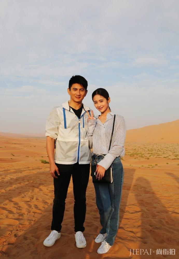 颖儿瘦的连V领裙都撑不起,越来越瘦了!