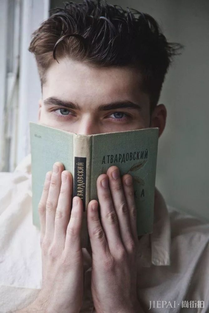 灵魂拷问:直男应该化妆吗?