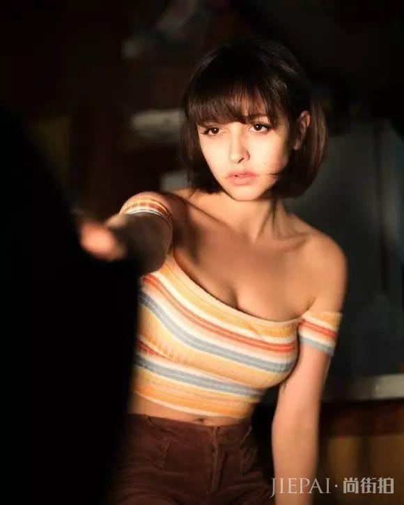 短发版的娜塔丽·波特曼，因一张照片而爆红，美得男女通杀？