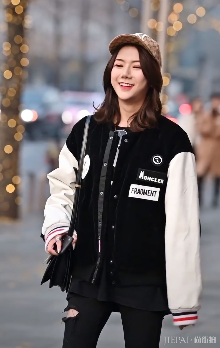 “蛋壳裤”随便搭都超显瘦,难怪越来越多人喜欢!