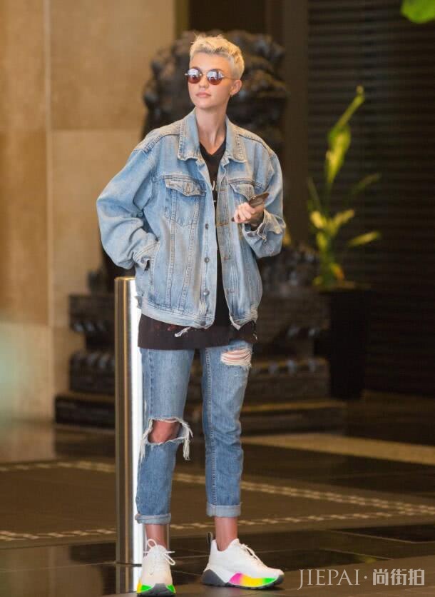 网红逆袭为女主角,却被嘲“太油腻”?