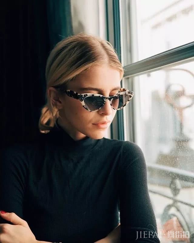 时尚又经典的针织衫 搭什么都好看