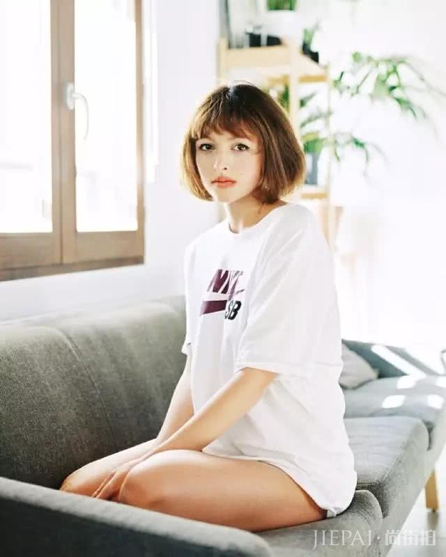 短发版的娜塔丽·波特曼，因一张照片而爆红，美得男女通杀？