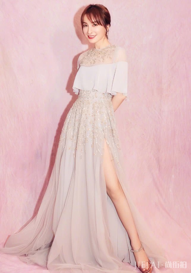 吴昕“蘑菇腰”意外火了，佩服！