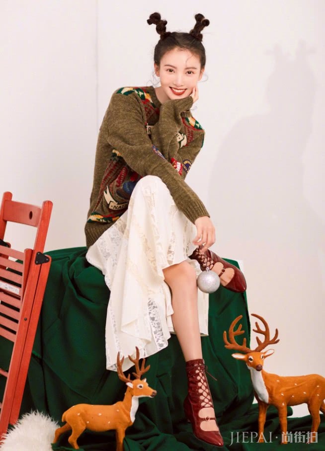 金晨的“渔网鞋”还是第一次见,意外时髦!