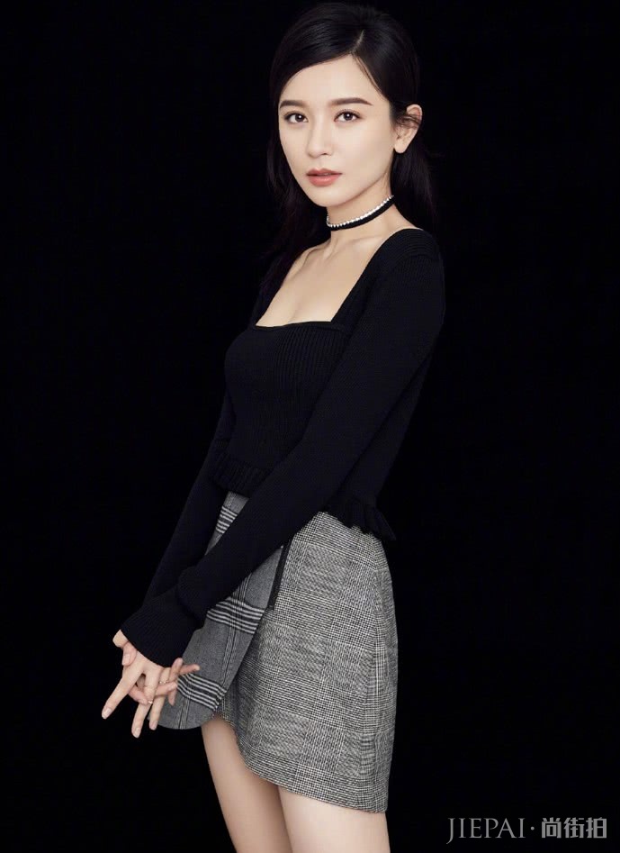 《知否》盛墨兰剧外很时髦,裙子外面缝裙子!