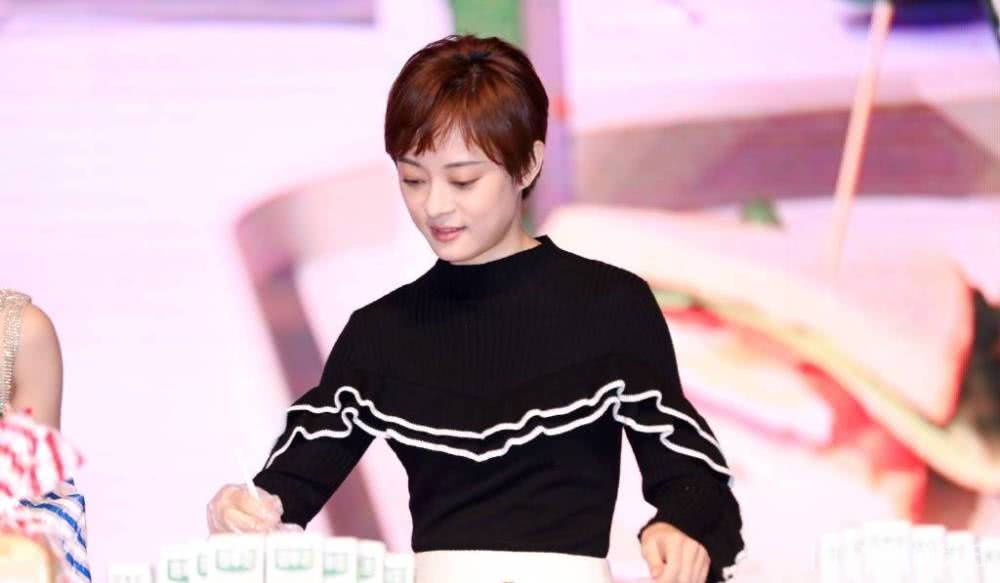 孙俪剪款“短发”变女神，终于不再是土大妈