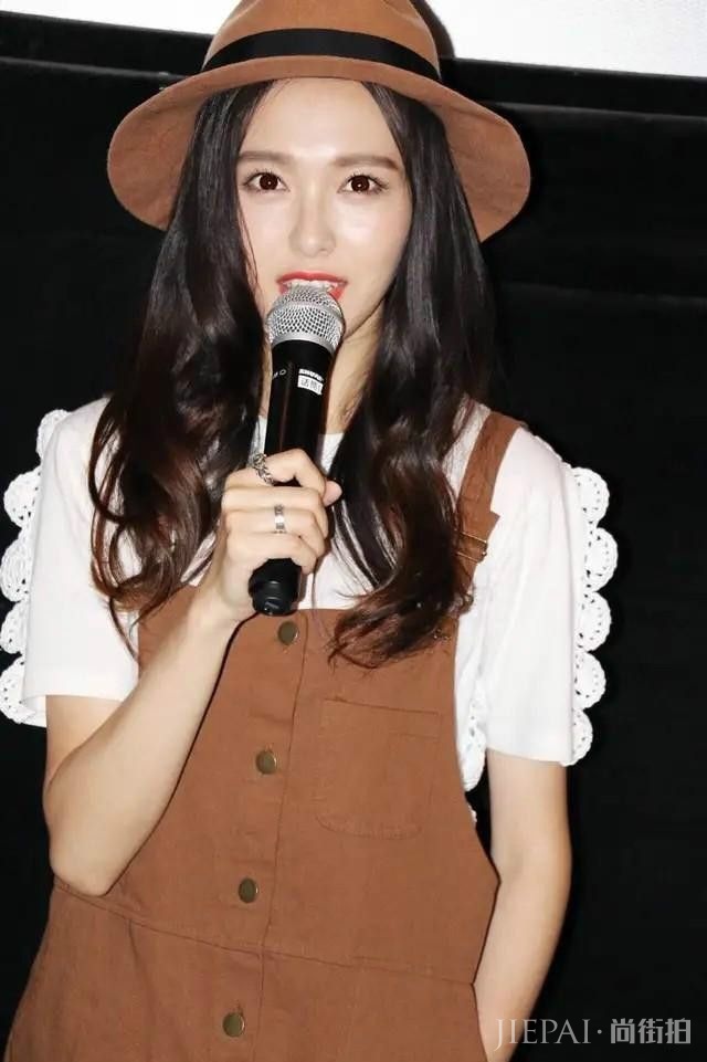 唐嫣变身大萝莉,气质爆棚!