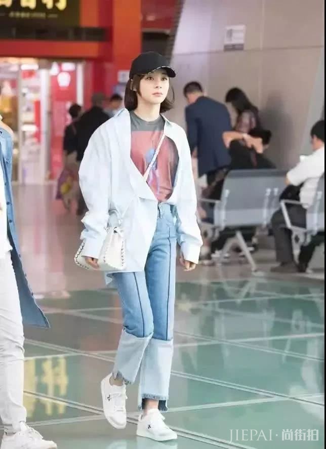 2019年开春最火的一条裤子,半个娱乐圈女明星都在穿