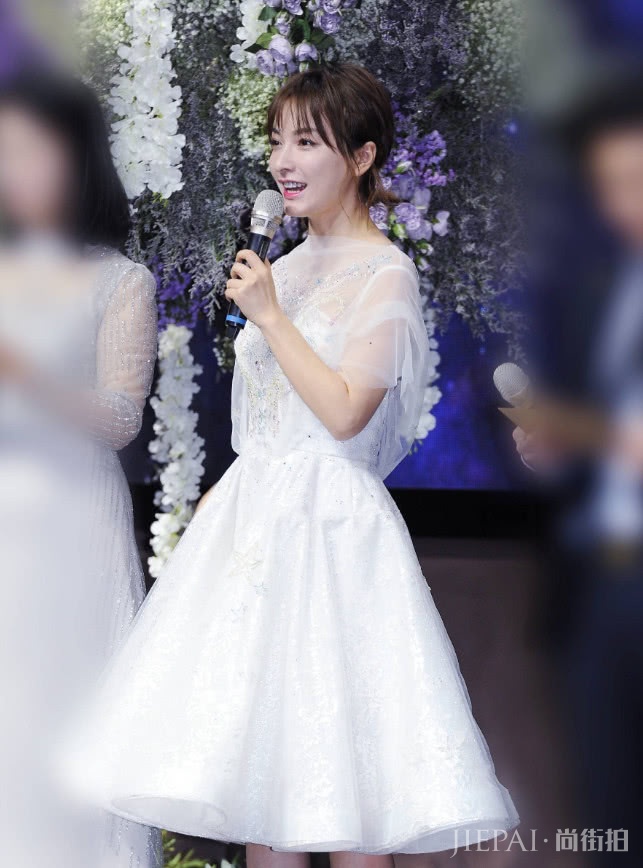 吴昕的蓬蓬裙千万不能错过,秒变小公主!
